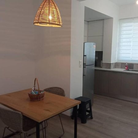 Διαμέρισμα 90 Τμ Σε Μικρό Συγκρότημα Appartamento Kounoupidhianá Esterno foto